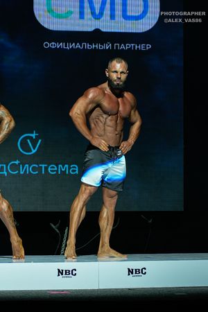 MAN'S PHYSIQUE 174